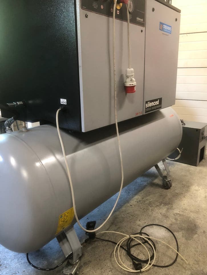 Creemers zuigercompressor /goed/en goedkoop/factuur, Doe-het-zelf en Verbouw, Compressors, Ophalen, Gebruikt, 400 tot 800 liter/min