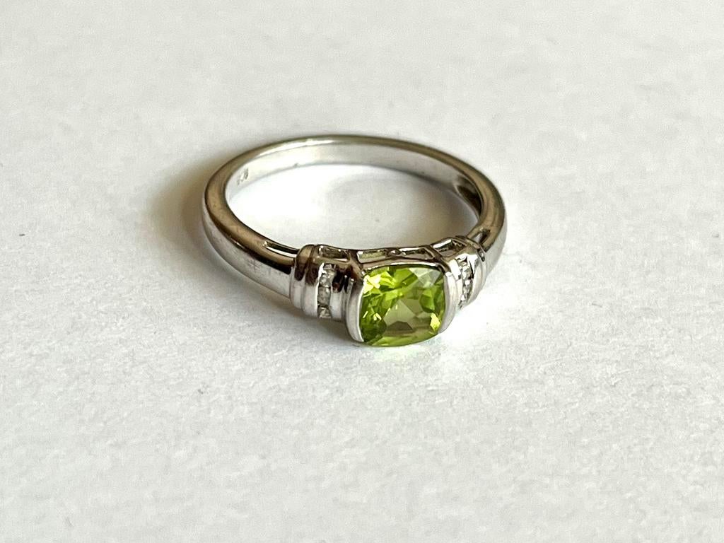 Vintage ring zilver peridot diamant, Ophalen of Verzenden, Zo goed als nieuw, Met edelsteen, Groen