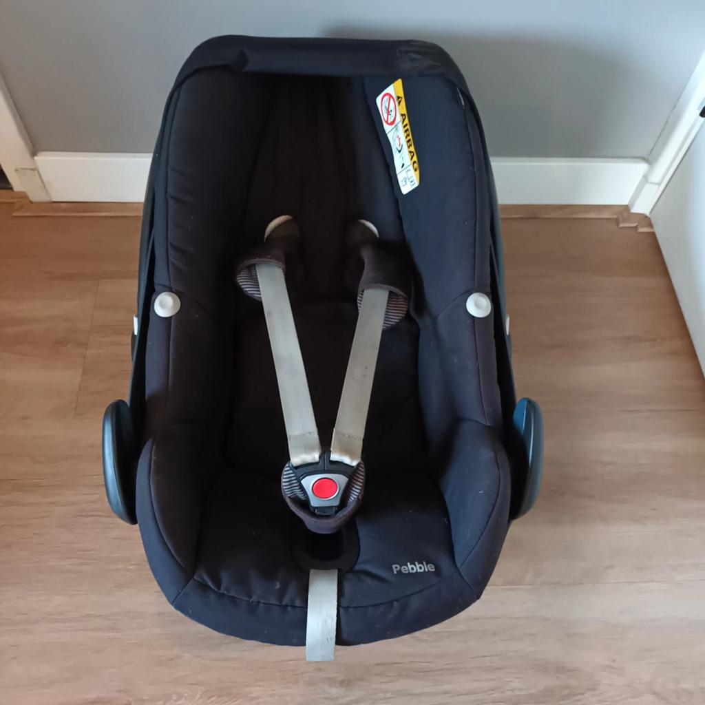 Maxi-Cosi, autostoel en adapter Isofix, Ophalen, 0 t/m 18 kg, Zijbescherming, Zo goed als nieuw