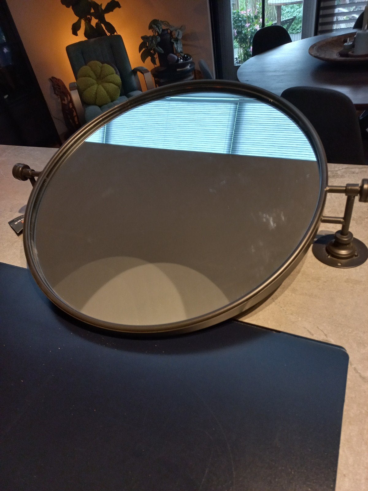 Stijlvolle ronde kantelbare wand spiegel, Ophalen, 100 tot 150 cm, Zo goed als nieuw, Ovaal
