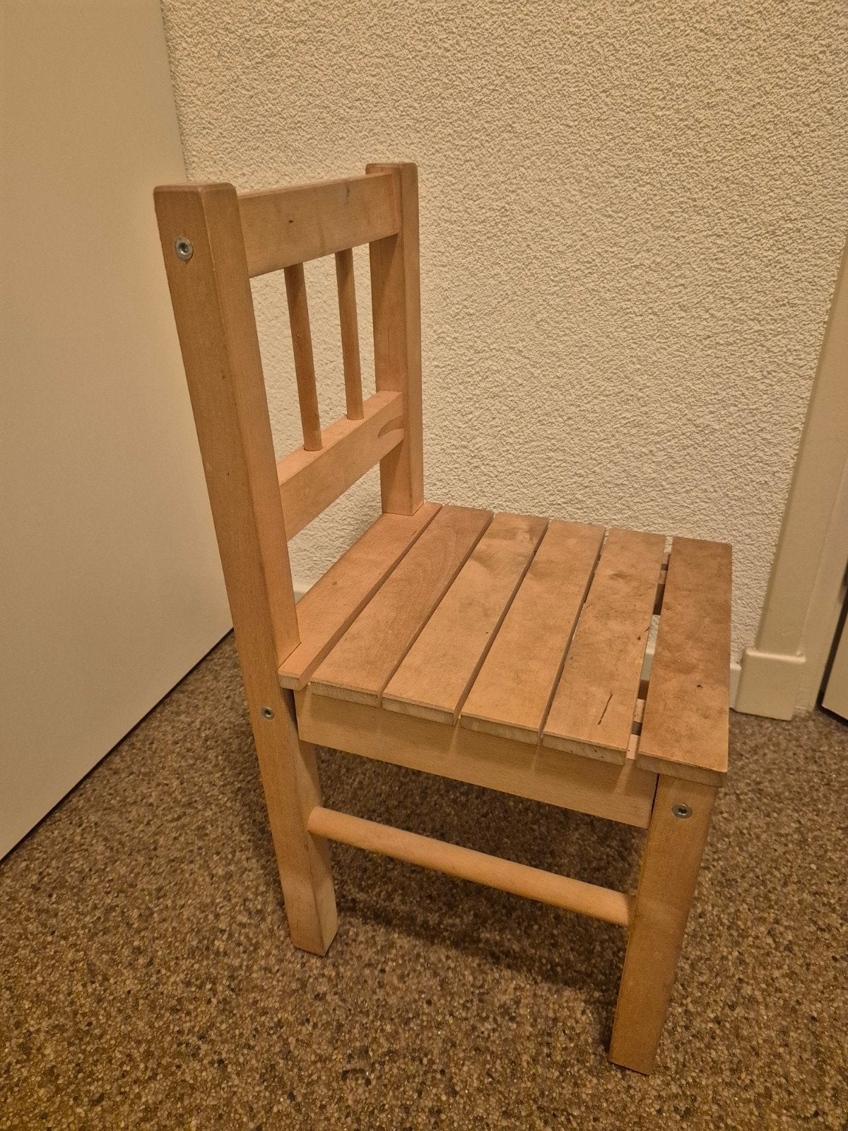 Houten kinderstoeltje, Kinderen en Baby's, Kinderkamer | Tafels en Stoelen, Ophalen, Gebruikt, Stoel(en)
