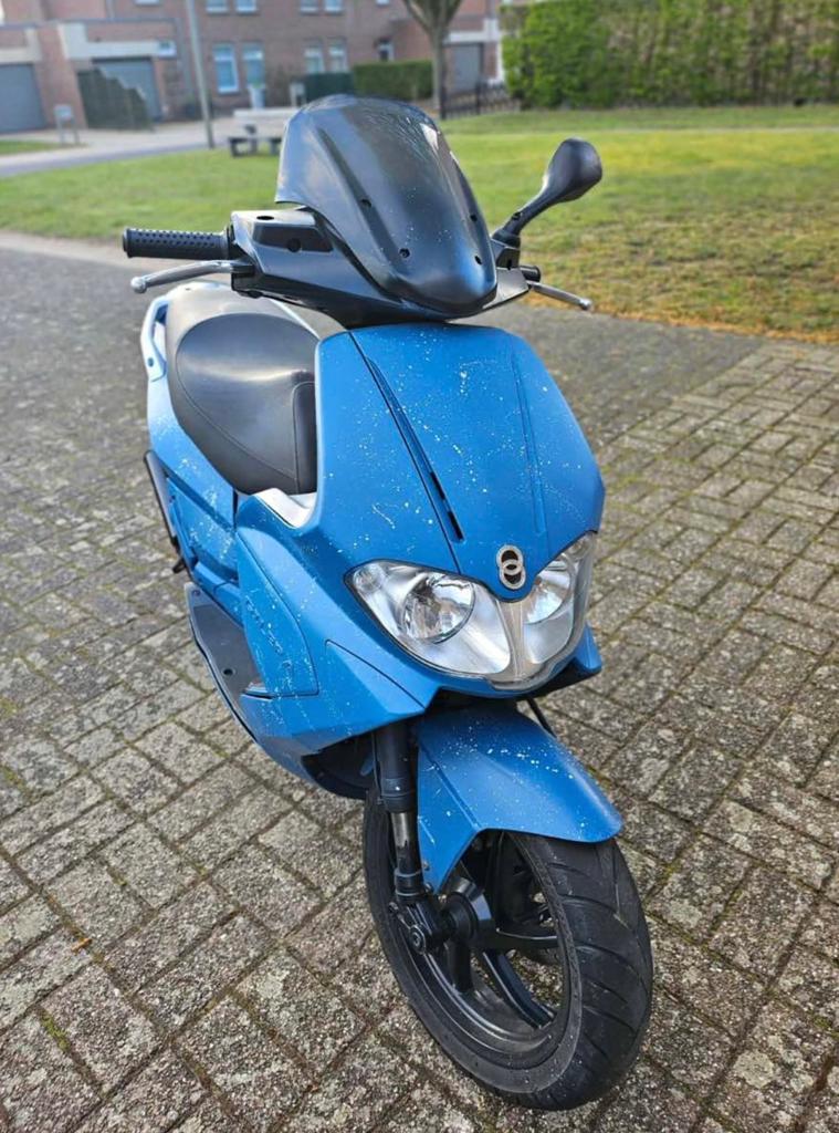 Runner, Fietsen en Brommers, Scooters | Peugeot, Ophalen of Verzenden, Zo goed als nieuw, Overige modellen