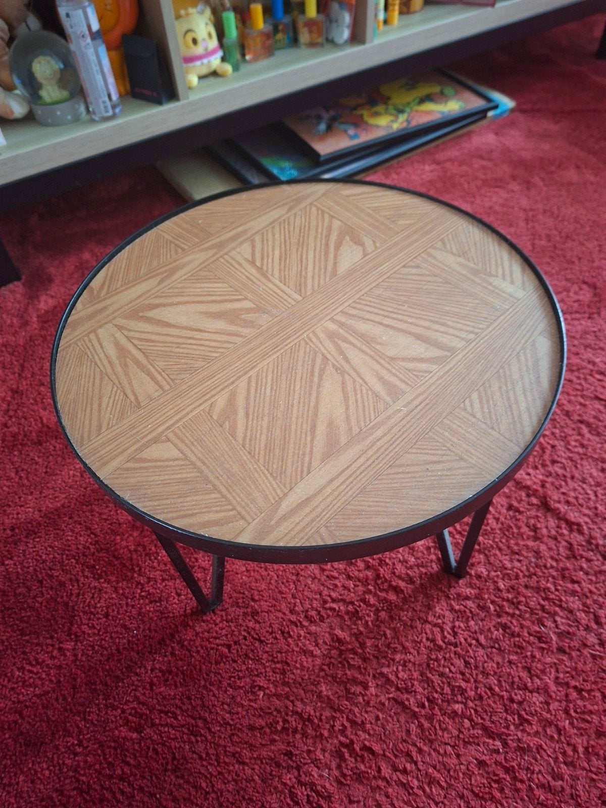 Kleine bijzettafel samen met lamp, Ophalen, 50 tot 100 cm, Rond, 50 tot 100 cm