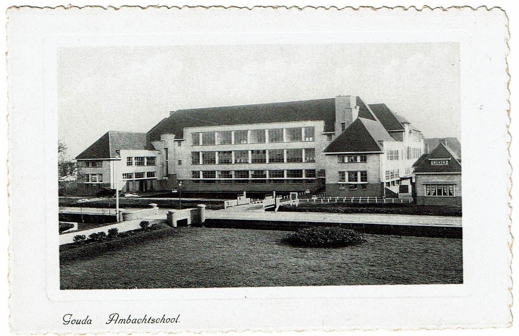 ansichtkaart Gouda, ZH, ambachtschool, Ophalen of Verzenden, 1940 tot 1960, Gelopen, Zuid-Holland