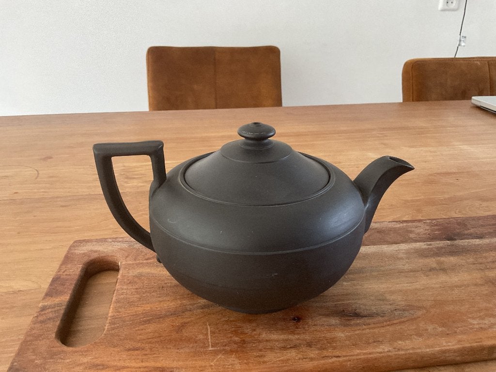 Wedgwood zwart, Theepot Suikerpot en Melkkannetje, Ophalen, Overige materialen, Zo goed als nieuw, Wedgwood