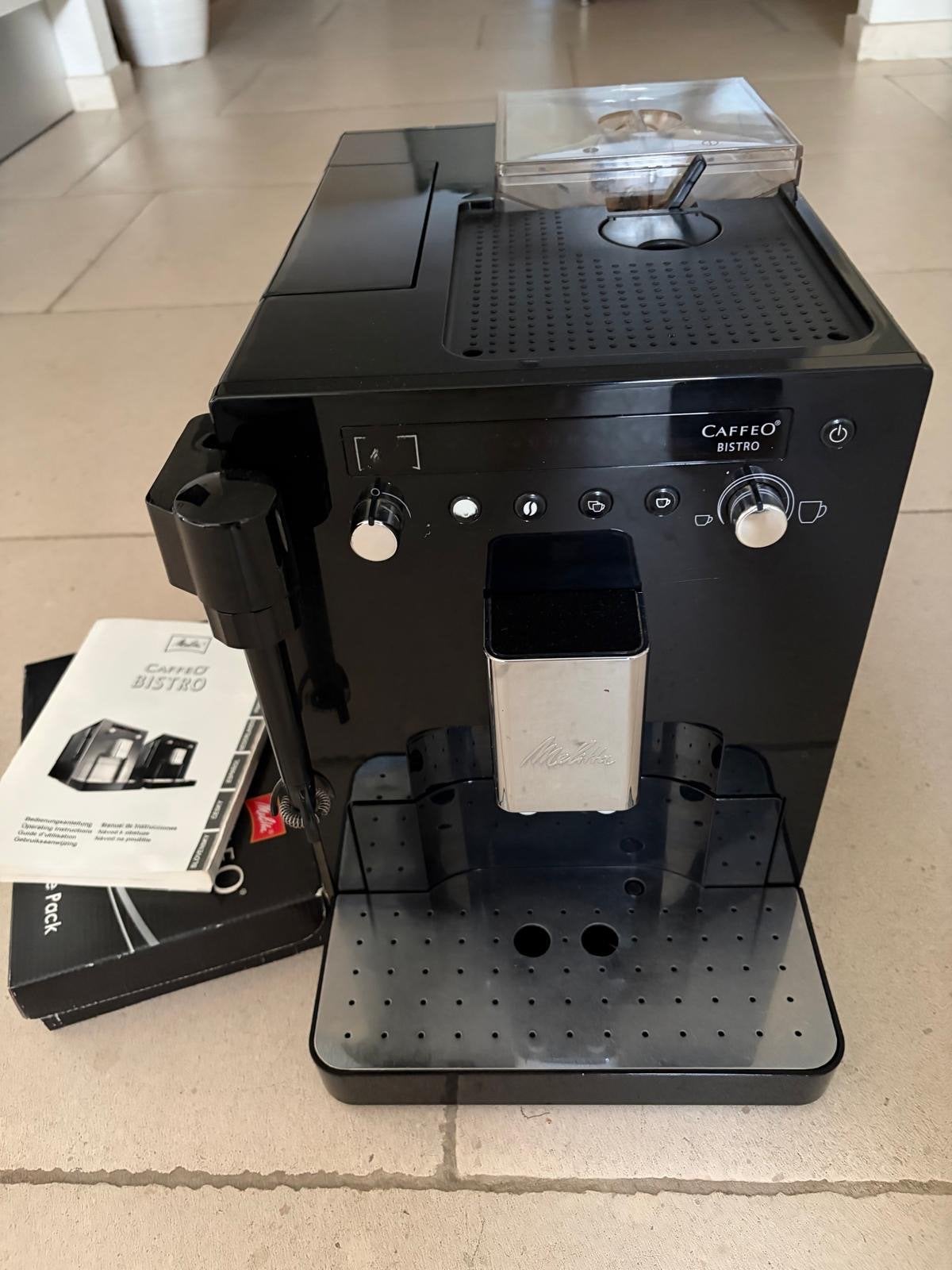 Melitta Caffeo Bistro volautomatische koffiemachine, Witgoed en Apparatuur, Koffiezetapparaten, Ophalen, Afneembaar waterreservoir
