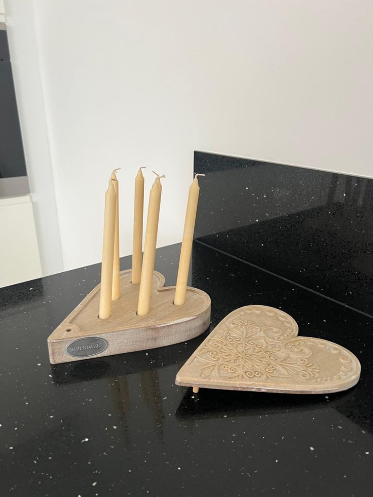 Riverdale houten kandelaar in de vorm van een hart, Ophalen of Verzenden, Nieuw, Hout, Minder dan 25 cm