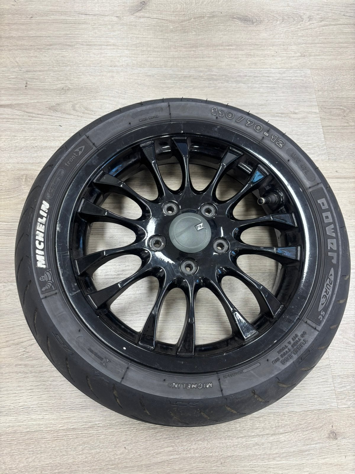 Vespa sprint voor velg nette staat, Ophalen
