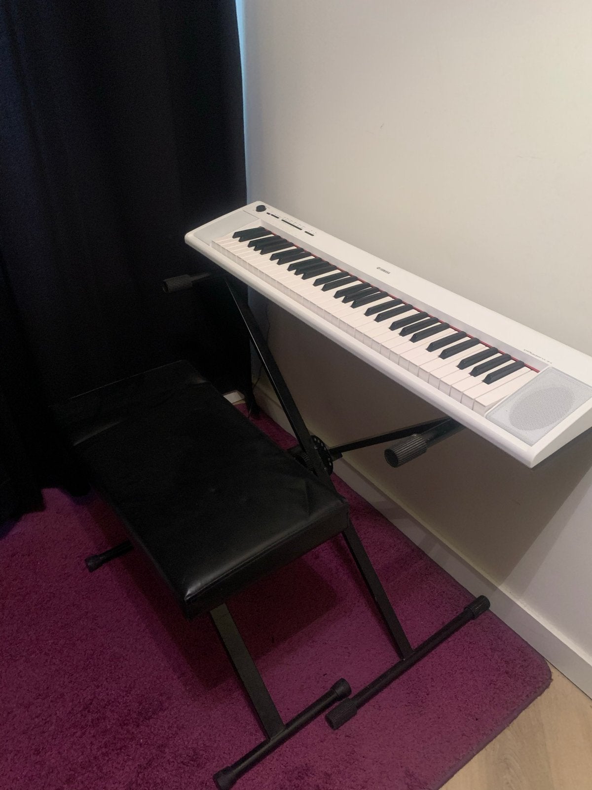 Yamaha Piaggero NP-12 met kruk en standaard, Muziek en Instrumenten, Ophalen, Wit, Digitaal, Zo goed als nieuw