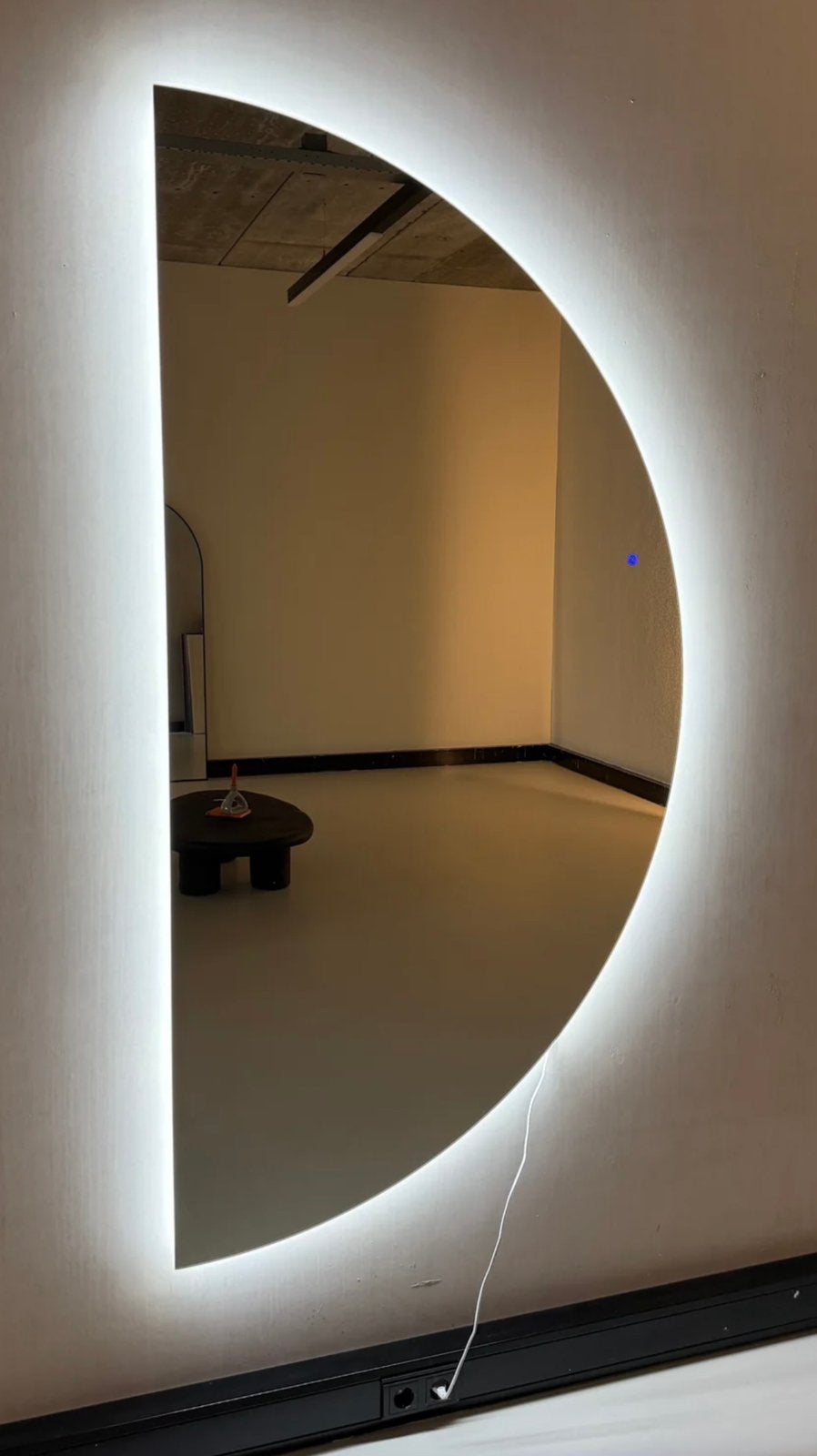 Halve maan spiegel met led verlichting 200cmX100cm, Ophalen, 200 cm of meer, Nieuw, 75 tot 100 cm