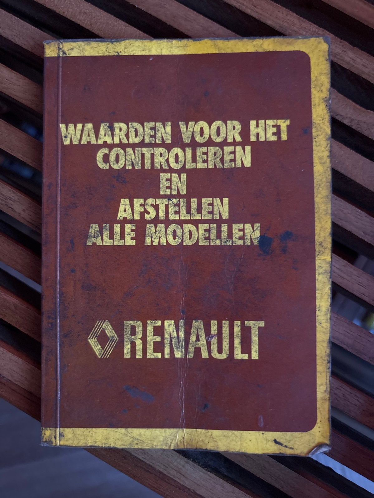 Renault Waarden Controleren Afstellen Alle Modellen Mei 1975, Ophalen of Verzenden, Gelezen, Renault