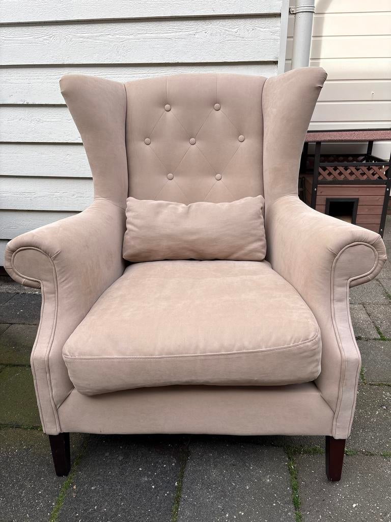 Beige fauteuil met knopen, Huis en Inrichting, Fauteuils, Ophalen, Gebruikt, Stof, 75 tot 100 cm