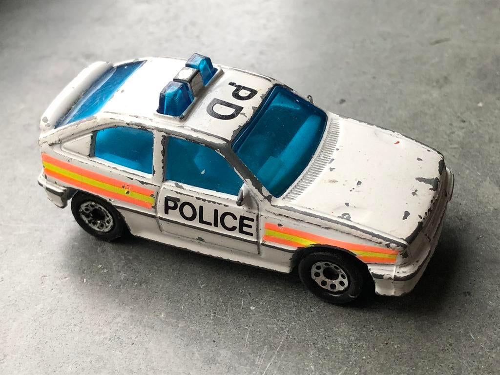 Matchbox 1985 Vauxhall Astra GTE / Opel Kadett GSI - 1:57, Ophalen of Verzenden, Gebruikt, Auto