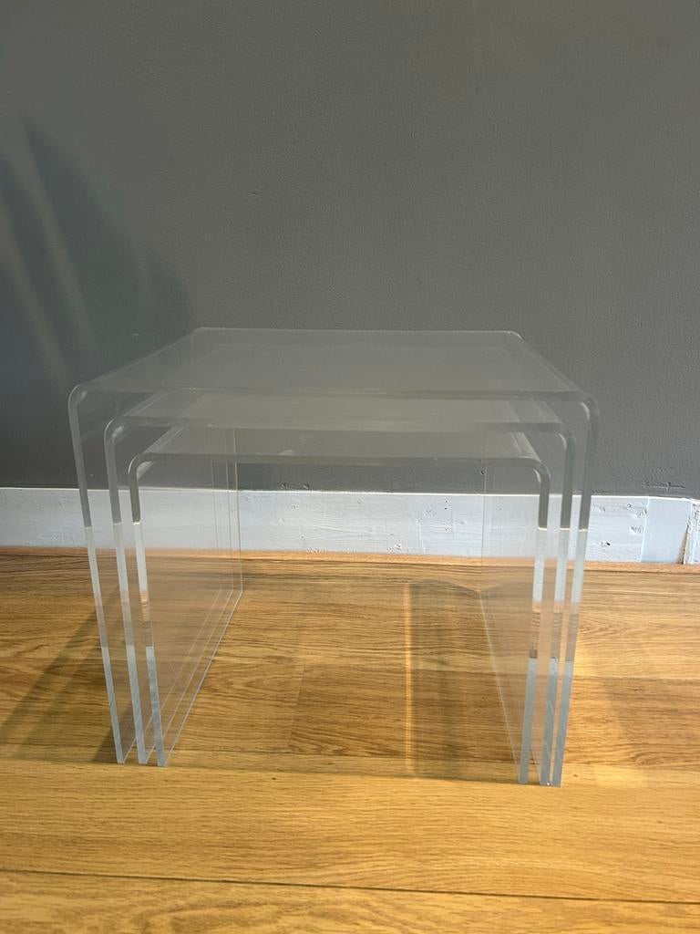 Set van 3 Acryl Bijzettafels - Modern en Transparant, Kunststof, 55 tot 75 cm, Zo goed als nieuw, Rechthoekig
