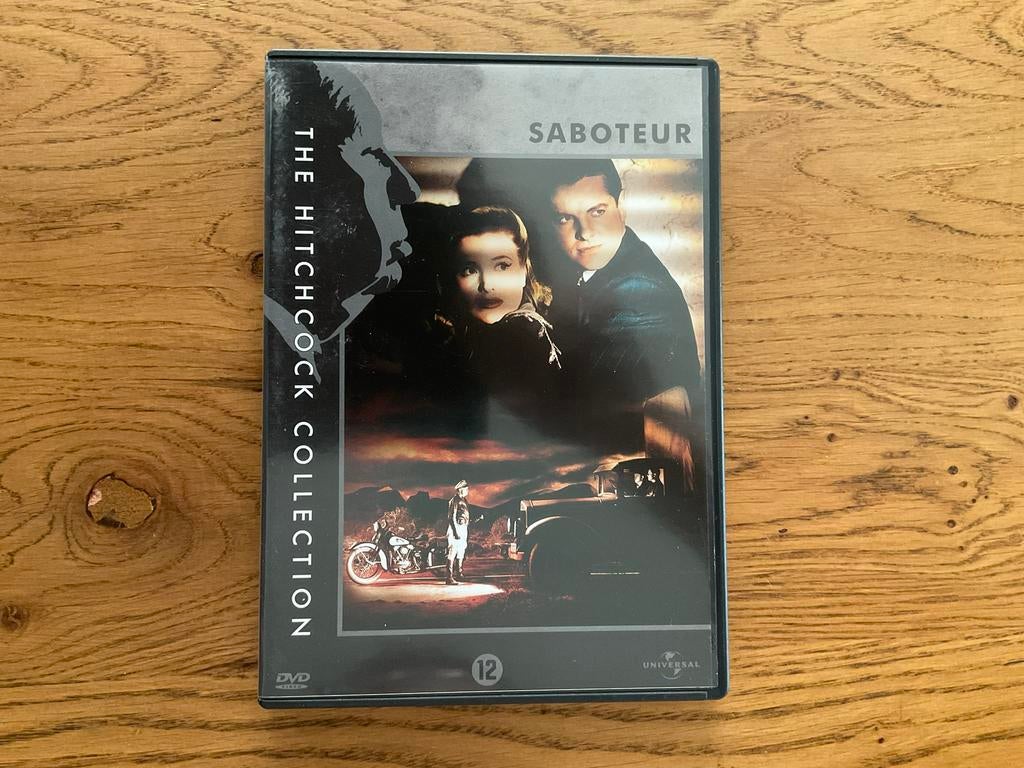 11) SABOTEUR, Alfred Hitchcock, Robert Cummings e.a., Vanaf 16 jaar, Ophalen of Verzenden, Zo goed als nieuw
