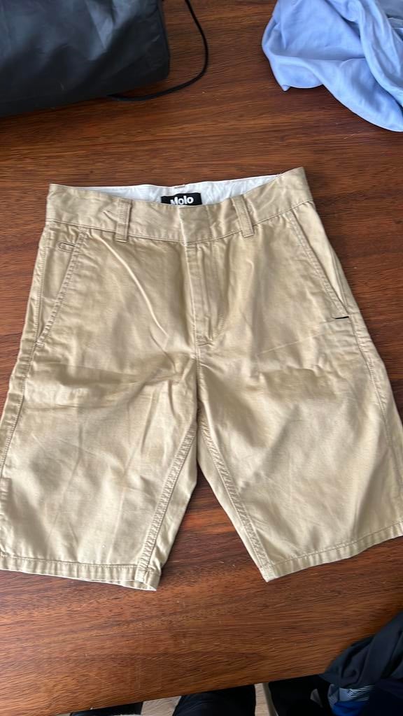 Molo korte broek mt 146 zeer netjes, Ophalen of Verzenden, Zo goed als nieuw, Jongen, Broek