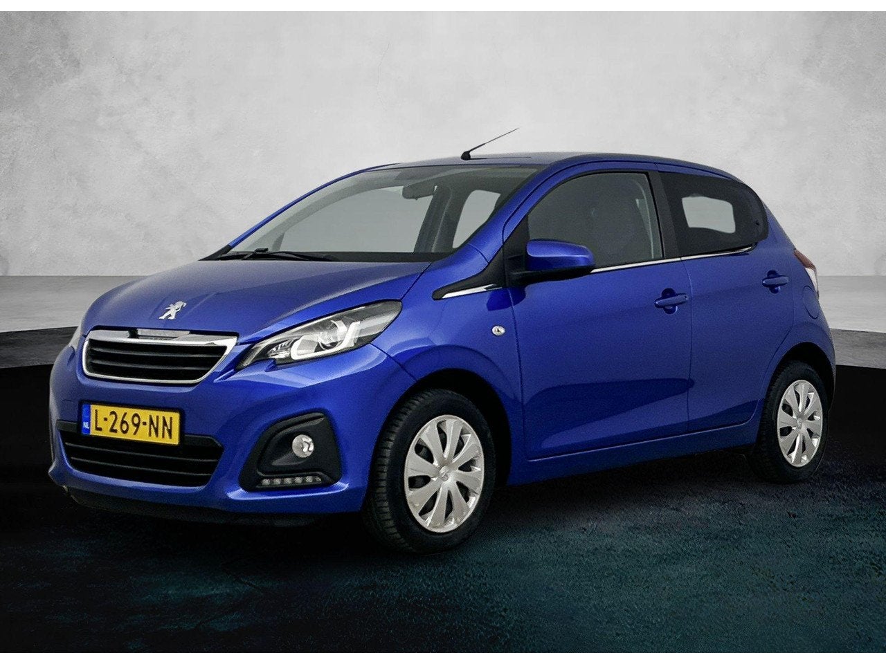 Peugeot 108 Active 75 pk | 1ste eigenaar | Camera | Extra ge, Gebruikt, 4 stoelen, Start-stop-systeem, Bedrijf