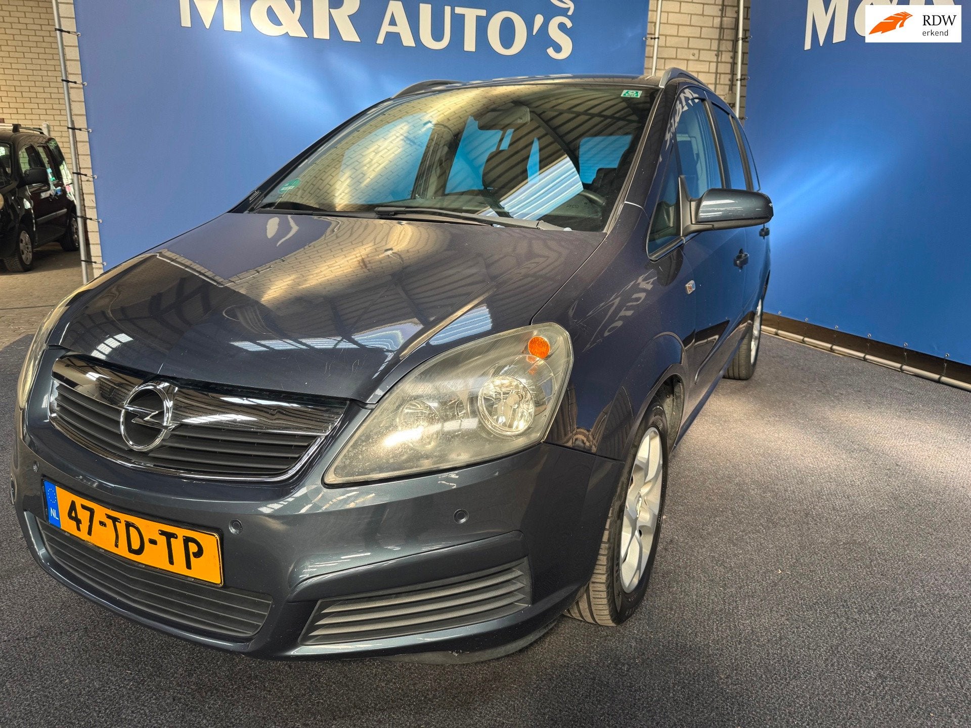 Opel Zafira 2.2 Cosmo 7 Persoons Automaat met Nieuwe APK, Auto's, 4 cilinders, 150 pk, Origineel Nederlands, Bedrijf