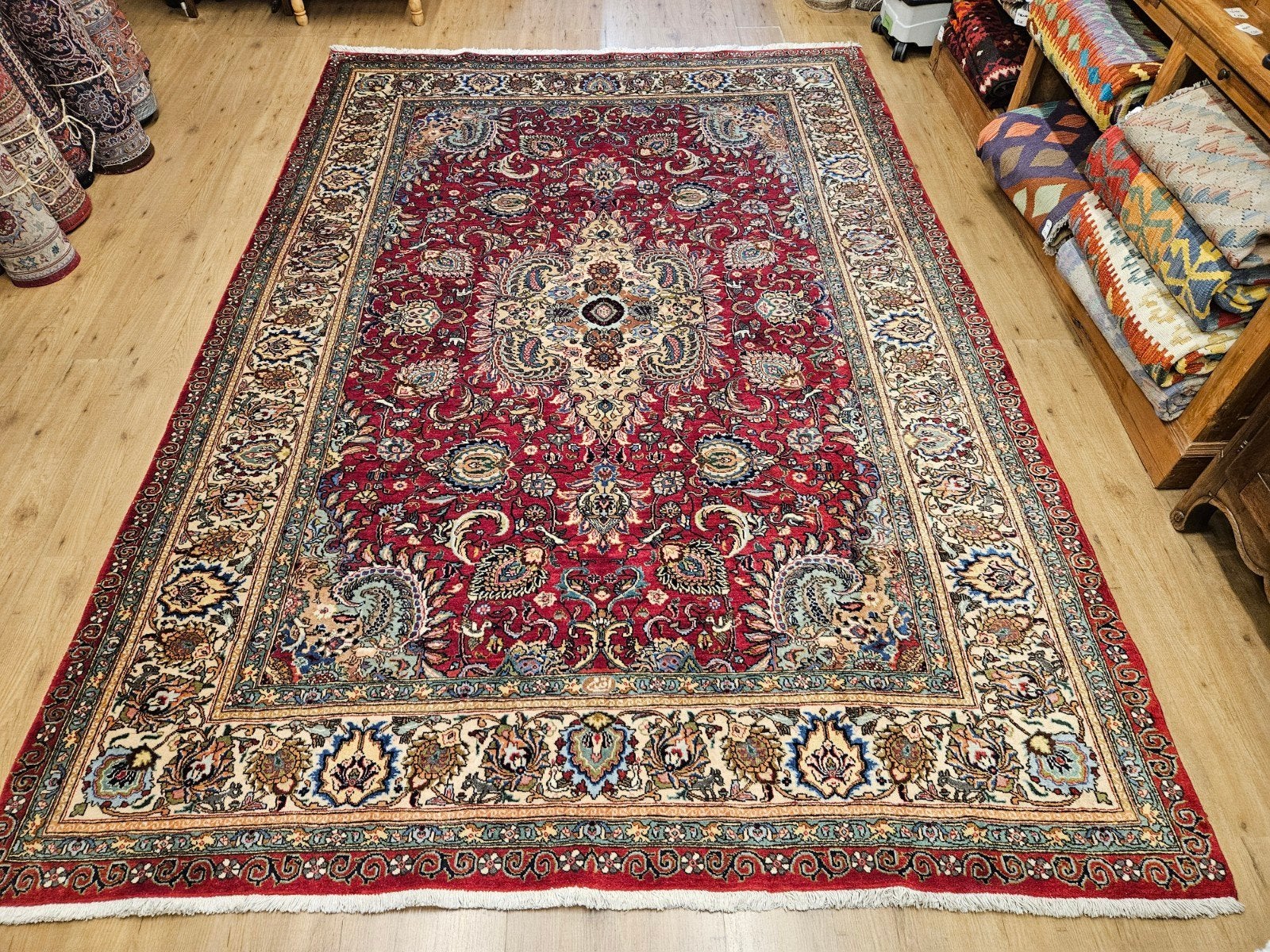 Handgeknoopt perzisch tapijt tabriz 337x226, Info@SlatsAntiek.nl, Perzisch, Ophalen of Verzenden, 200 cm of meer