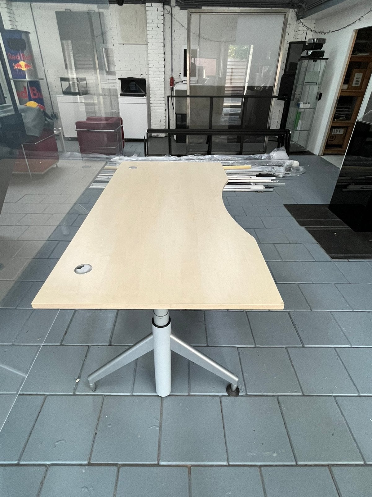Elektrisch bureau, Huis en Inrichting, Bureaus, Ophalen, Zit-sta bureau, Elektrisch, Zo goed als nieuw