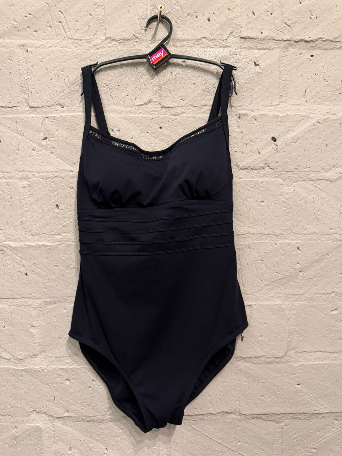 Opera badpak 40B/ 80B NIEUW!! Nu €40, Kleding | Dames, Badmode en Zwemkleding, Ophalen of Verzenden, Nieuw, Zwart, Badpak
