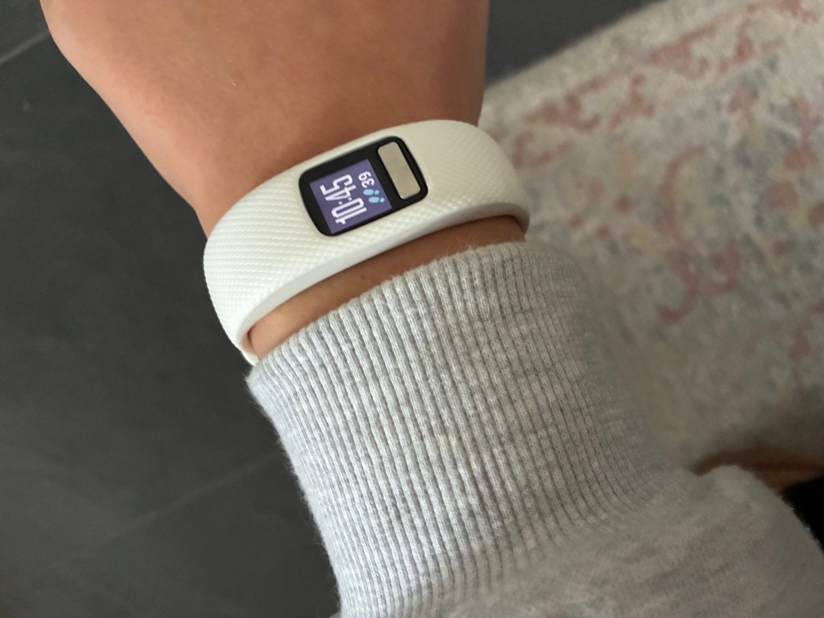 Garmin vívofit 4 – netjes en volledig werkend, Zwart, Ophalen of Verzenden, Zo goed als nieuw, Stappen