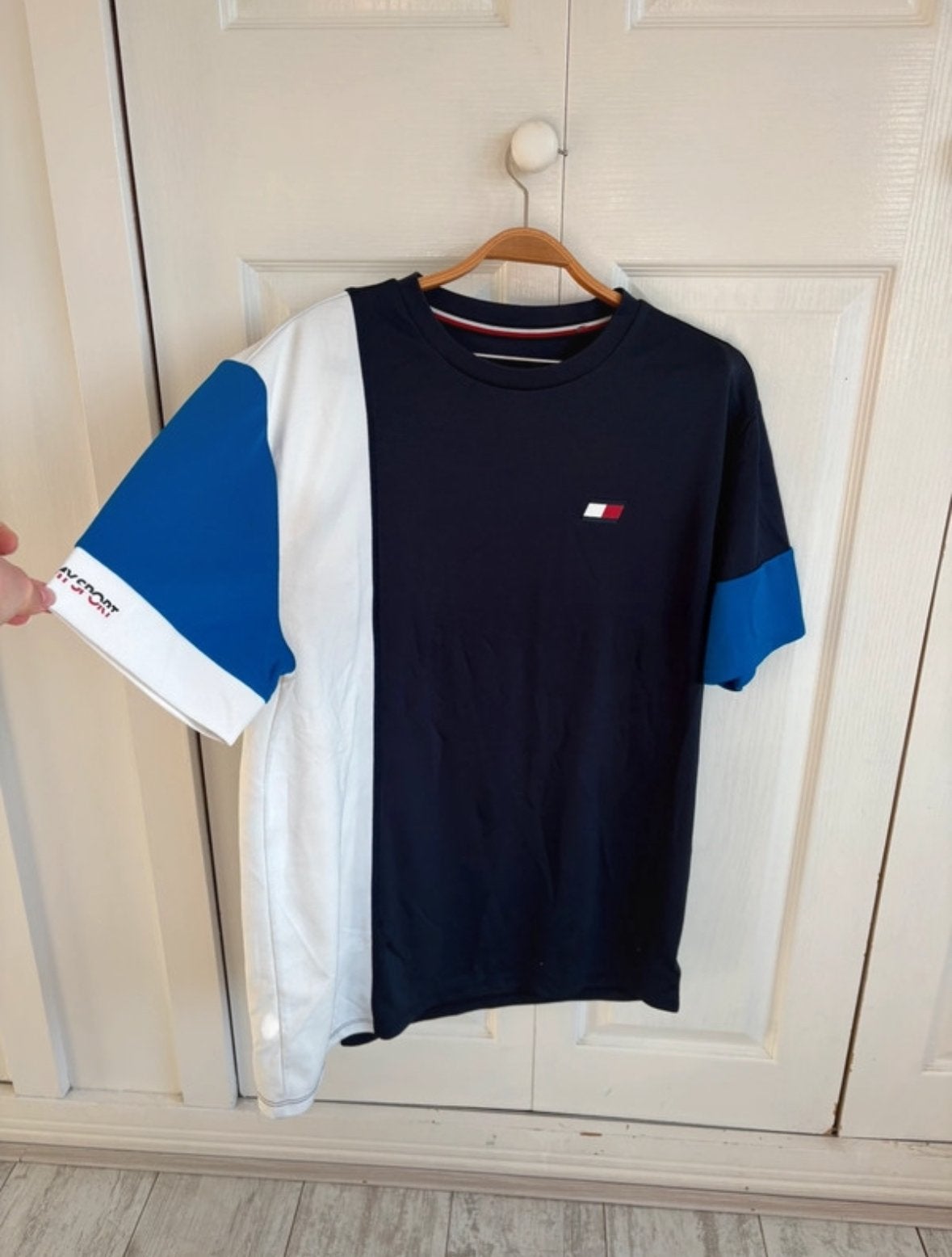 Tommy Sport T-shirt - Blauw, Wit, Zwart, Kleding | Heren, Verzenden, Zo goed als nieuw, Maat 52/54 (L), Blauw