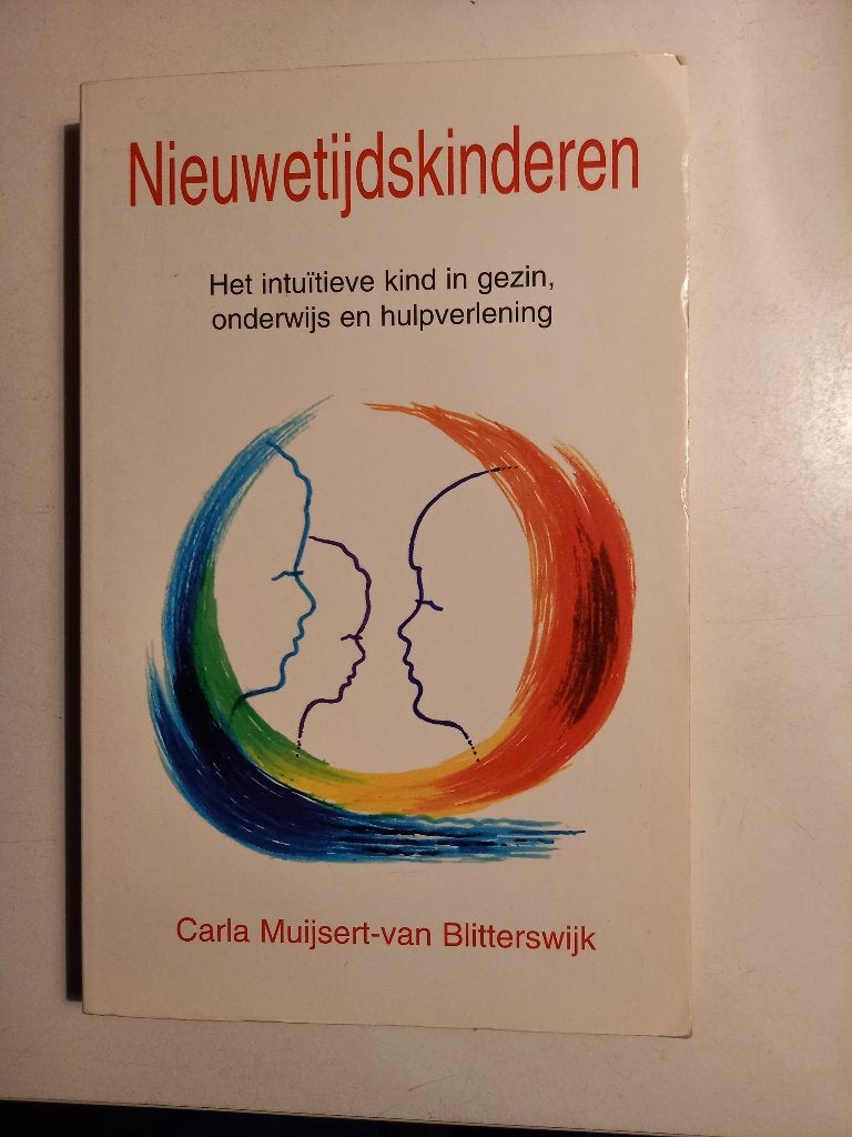 Nieuwetijdskinderen (Carla Muijsert- van Blitterswijk), Ophalen of Verzenden, Gelezen, Spiritualiteit algemeen, Overige typen