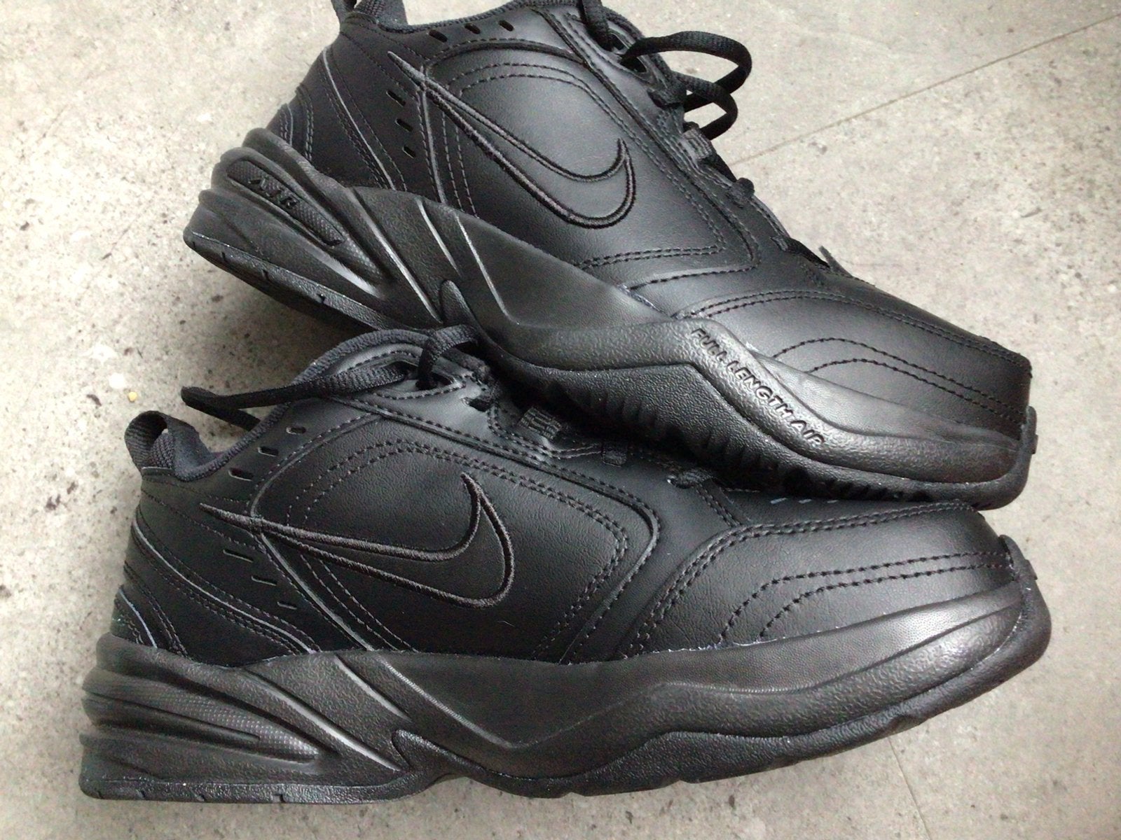 Nike Air Monarch IV (4E), Nieuw, Ophalen of Verzenden, Sportschoenen, Zwart