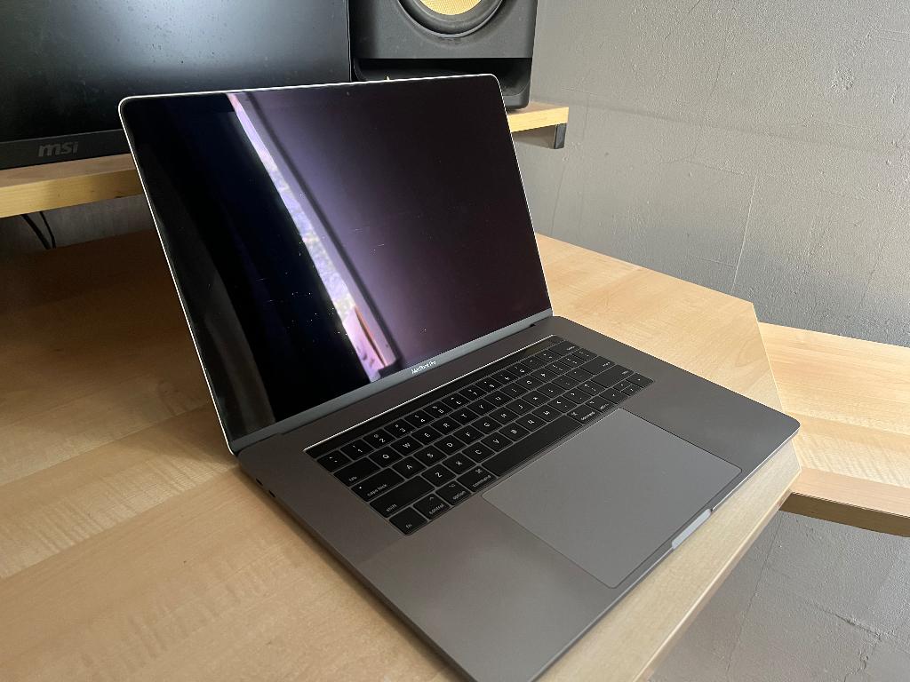 MacBook Pro 15-inch 2.8GHz Quad Core i7 – 16GB RAM, Computers en Software, Apple Macbooks, Zo goed als nieuw, MacBook Pro, 15 inch