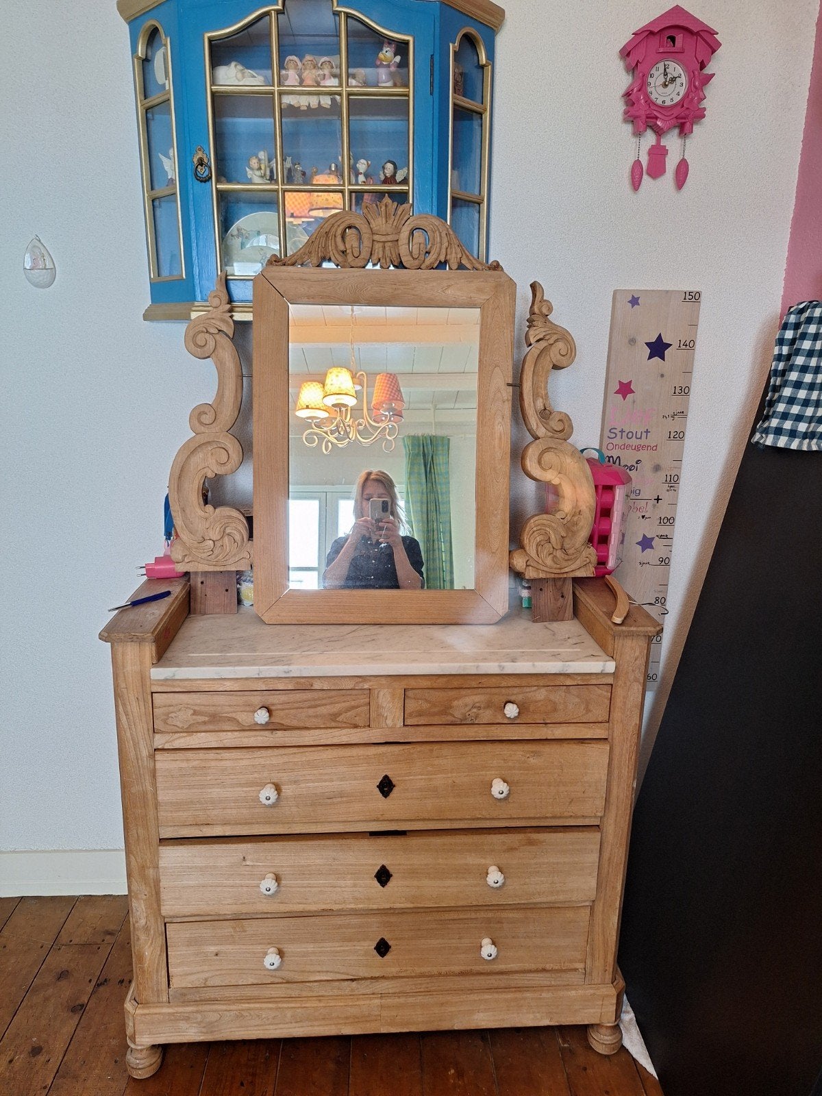 Antieke kast/commode met bij behorende spiegel en marmeren b, Antiek en Kunst, Ophalen