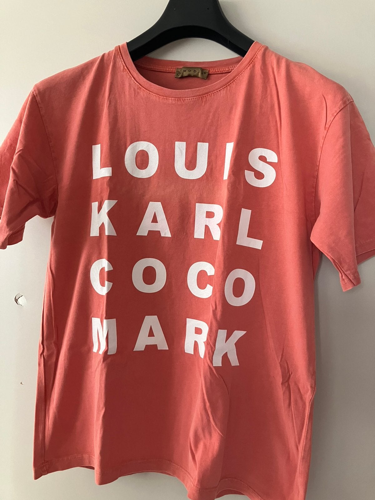 Z.g.a.n/licht oranje t shirt witte tekst/M-Mooij, Kleding | Dames, Maat 38/40 (M), Oranje, Ophalen of Verzenden, Zo goed als nieuw