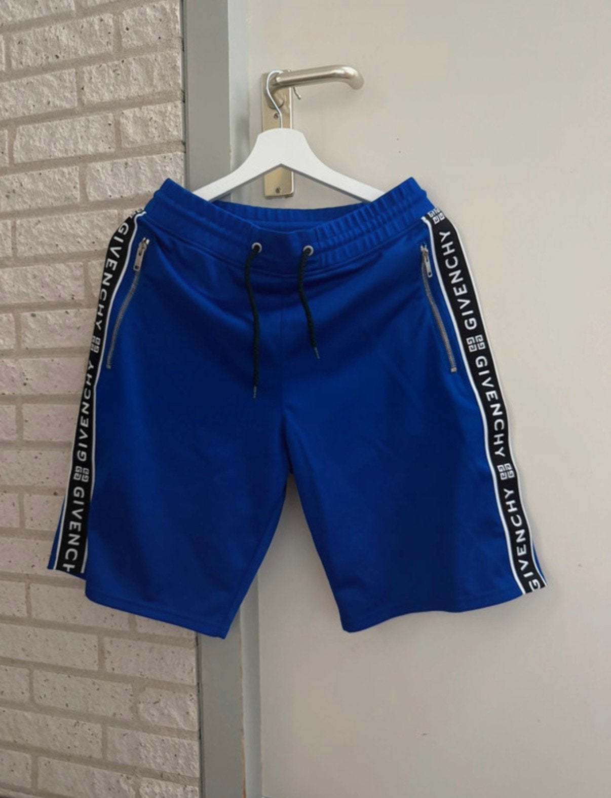 Authentieke Givenchy shorts, Ophalen of Verzenden, Zo goed als nieuw, Maat 46 (S) of kleiner, Blauw