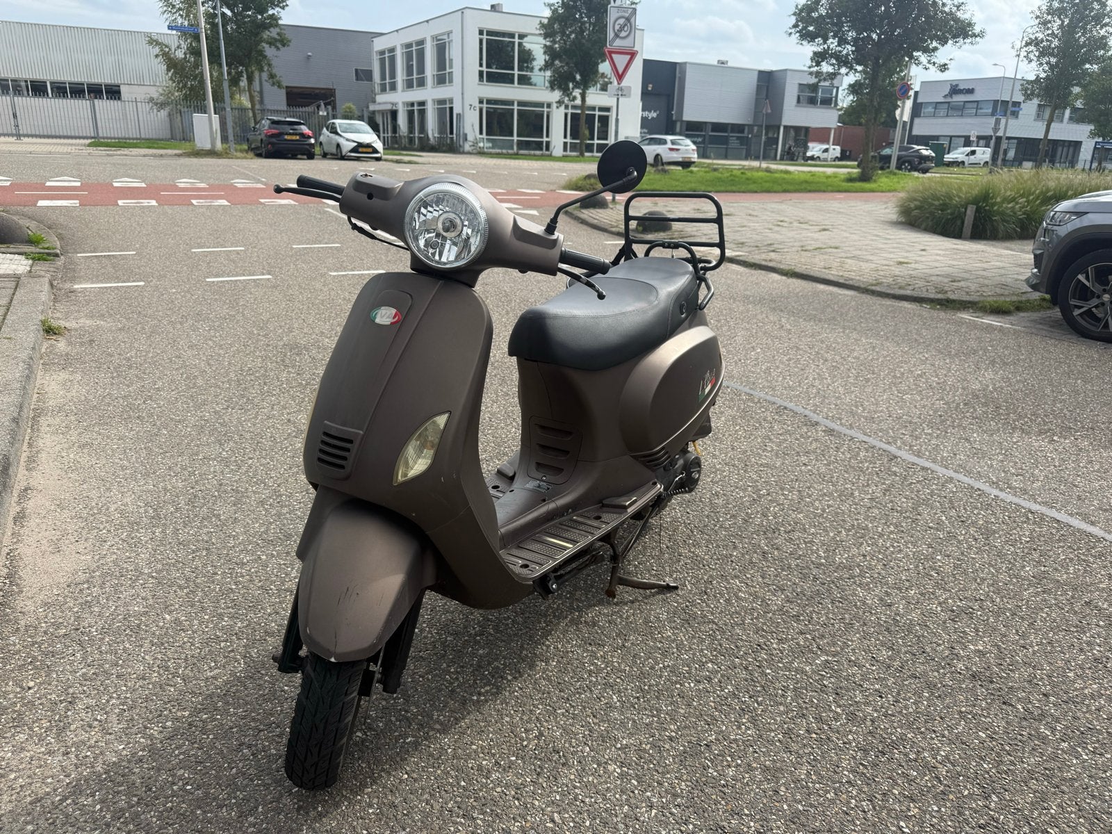 Iva Lux 50cc Scooter (Blauwe Plaat) - Rijdt en Remt, Ophalen of Verzenden, Gebruikt, Benzine, Overige merken