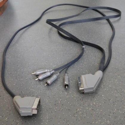 Kabel van scart naar tulp, Ophalen of Verzenden, Zo goed als nieuw, Minder dan 2 meter, Overige kabels