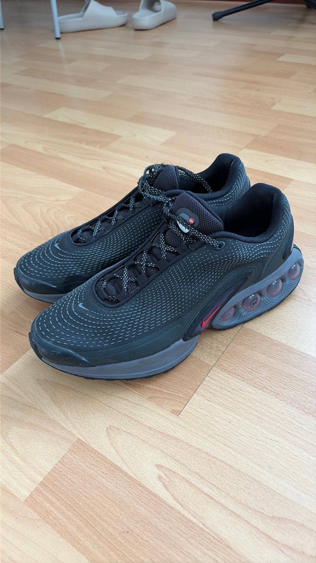 Nike Air Max Dn All Night, Ophalen, Zo goed als nieuw, Zwart