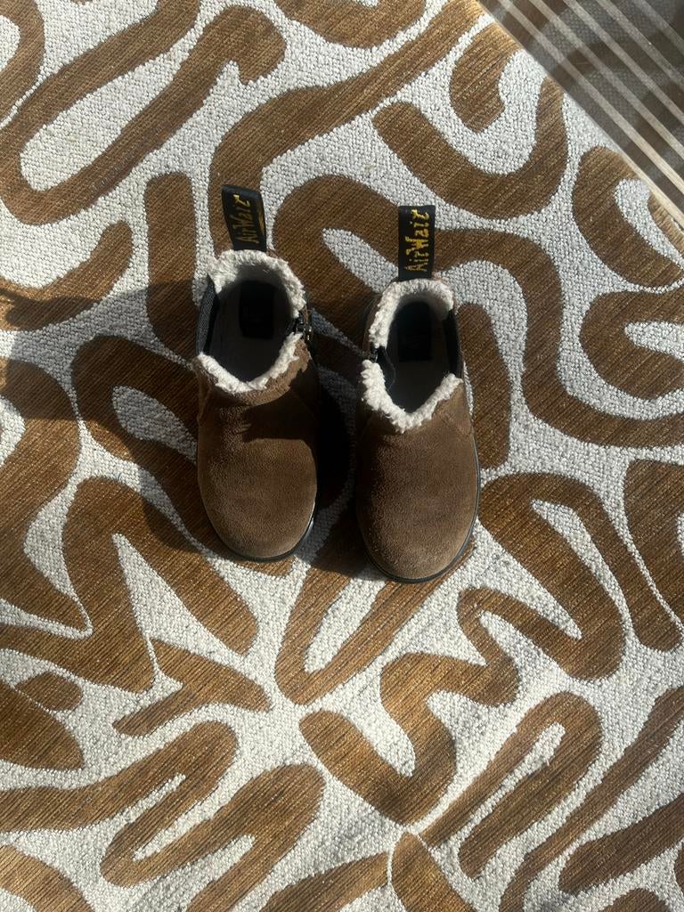 Dr. Martens Chelsea boots kind maat 26 - Zo goed als nieuw, Ophalen of Verzenden, Zo goed als nieuw, Jongen of Meisje, Laarzen