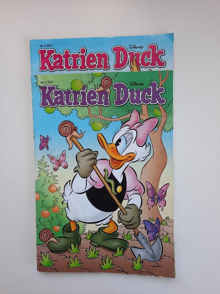 Katrien Duck Tijdschrift Nummer 4 en 7 uit 2021, Eén stripboek, Ophalen of Verzenden, Gelezen