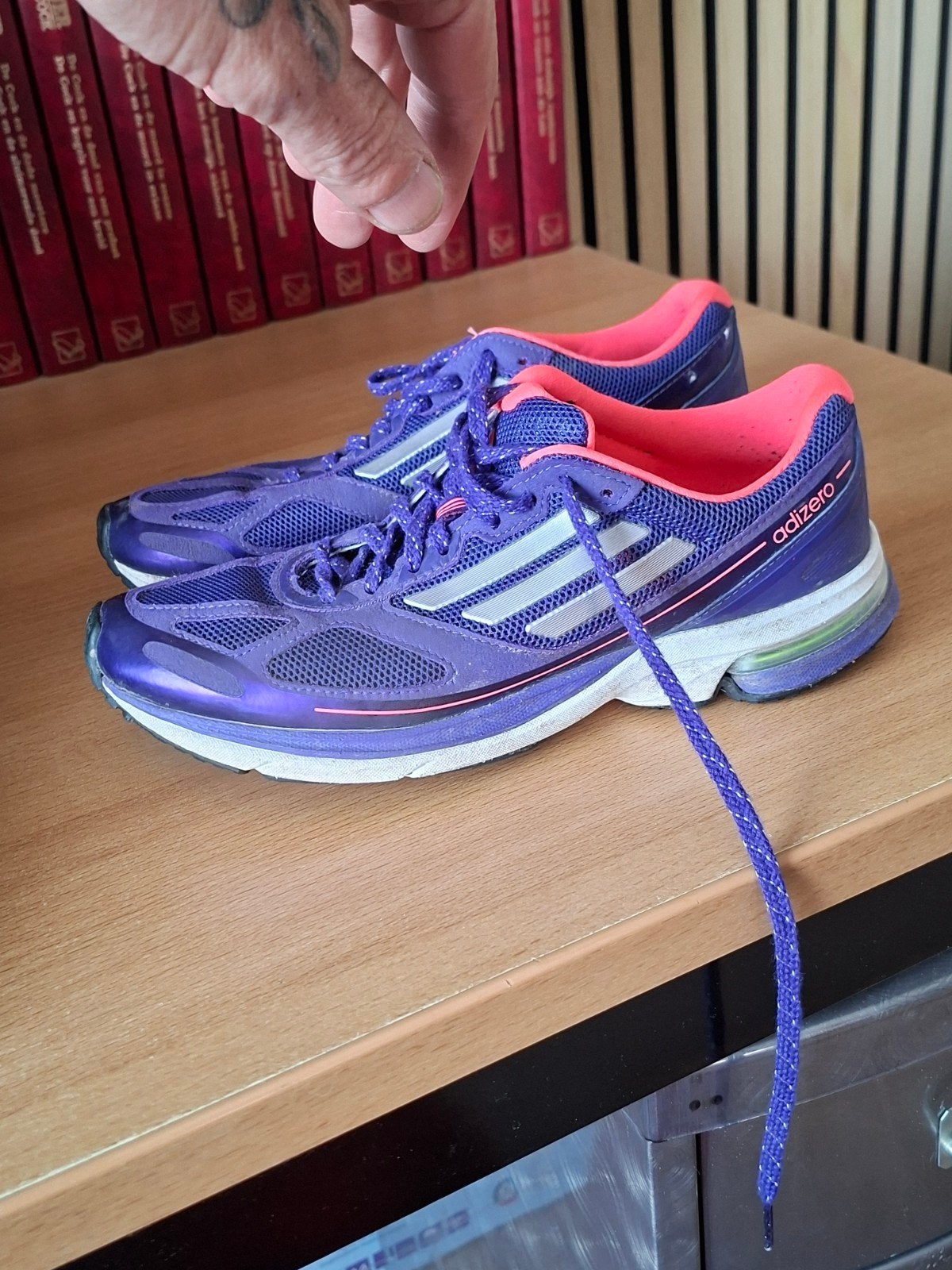 📸 2 x Adidas Adios/Adizero dames hardloopschoenen maat 38,5, Sport en Fitness, Loopsport en Atletiek, Adidas, Hardloopschoenen