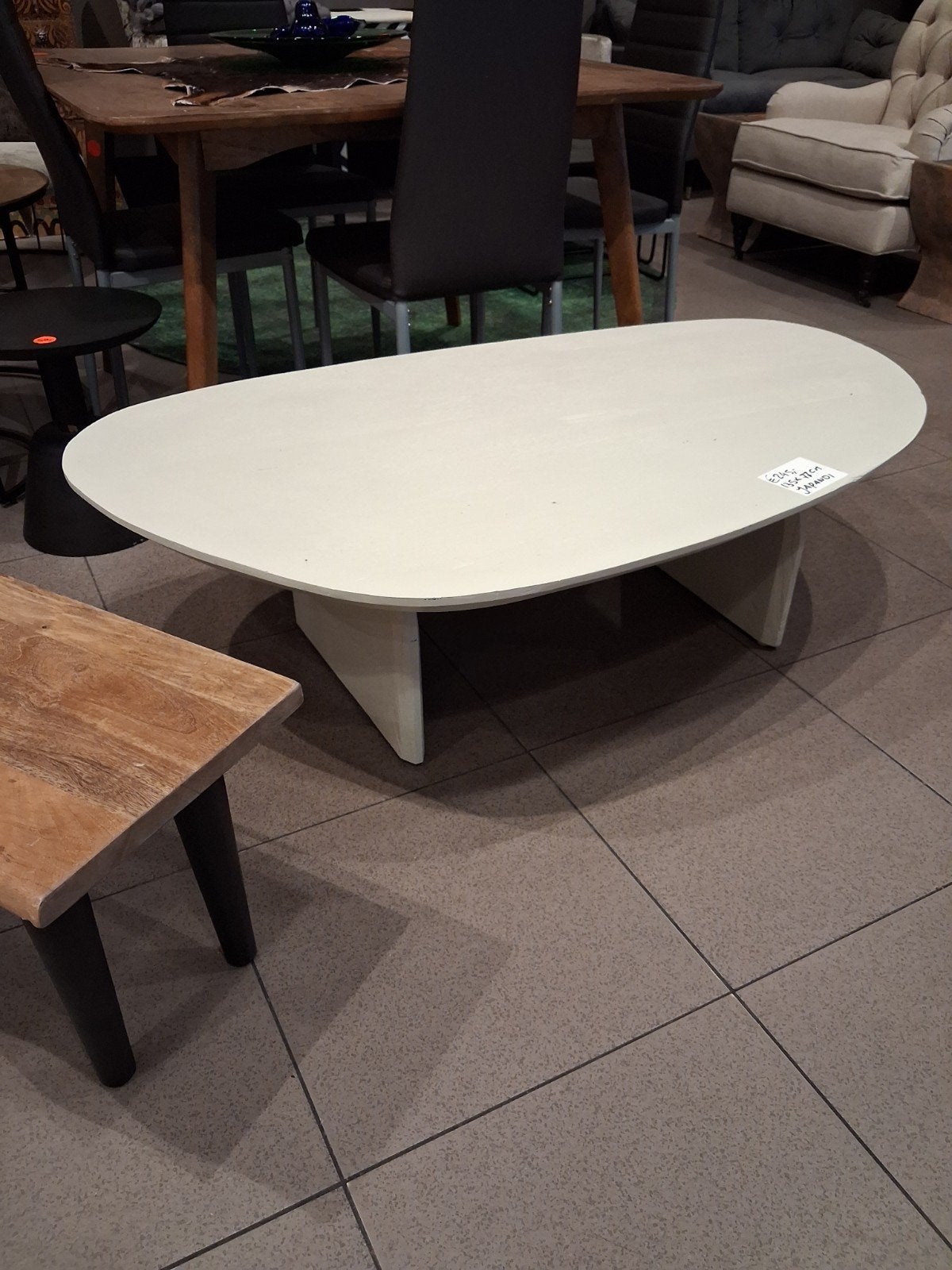 nieuwe japandi salontafel 135x77cm organisch vorm wit mango, Ophalen, Hout, ., Nieuw