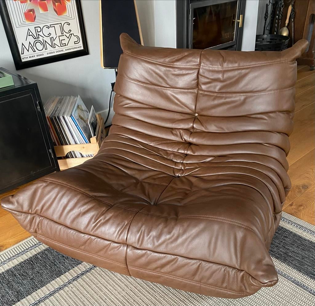 Ligne Roset Togo Fauteuil in Mokka Leer - Nieuwstaat., 100 tot 125 cm, Leer, Ophalen of Verzenden, Zo goed als nieuw