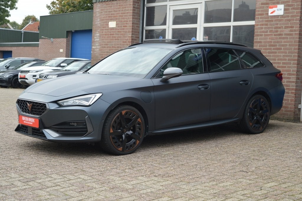SEAT Leon Sportstourer 1.4 e-Hyb Copper Edition | PANO - CAM, Auto's, Automaat, Automatische klimaatregeling, Gebruikt, Euro 6