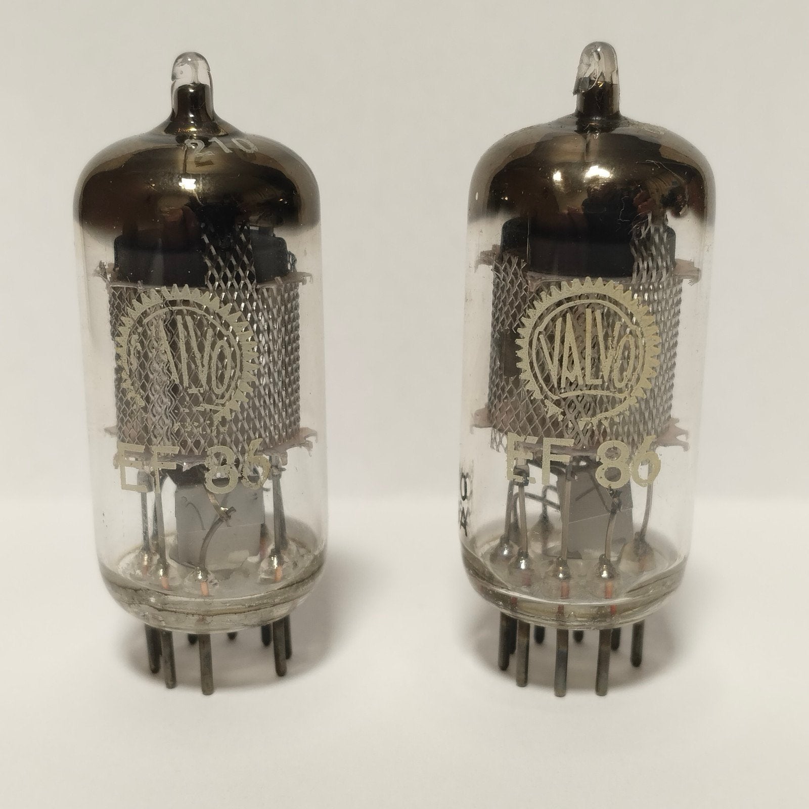2x Valvo EF86 8Y0 D6A buizen - 100% Getest, Antiek en Kunst, Ophalen of Verzenden