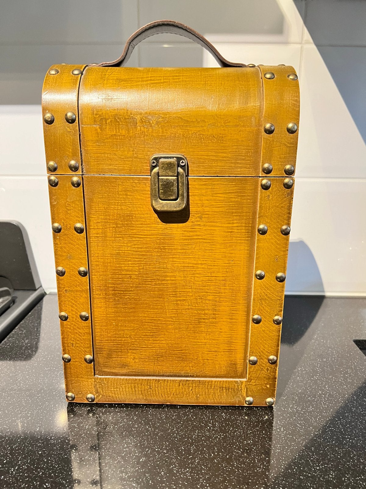 Houten wijnkist voor 2 flessen met handvat, Ophalen, 50 – 75, Minder dan 50 cm, Gebruikt