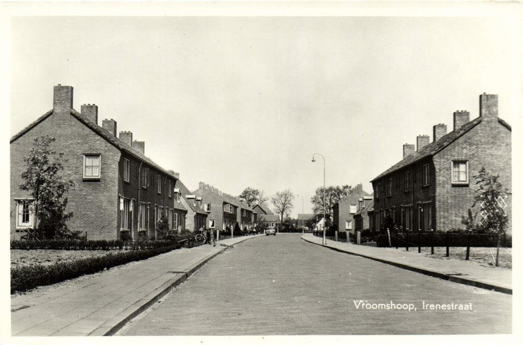 Vroomshoop, Irenestraat - auto - ongelopen, Ophalen of Verzenden, 1960 tot 1980, Ongelopen, Overijssel