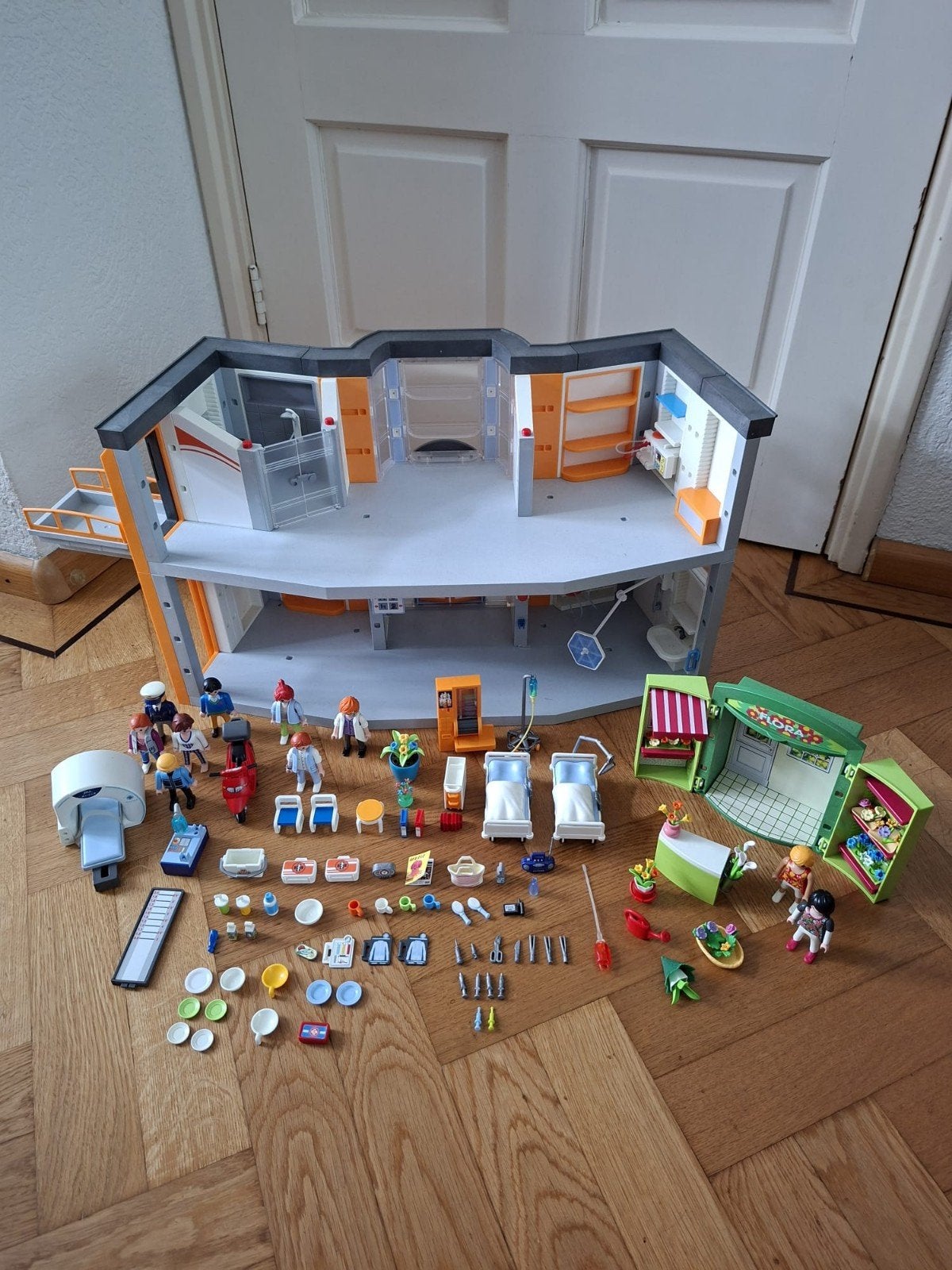 Playmobil 70190 Ziekenhuis met Scan en Bloemenwinkel, Ophalen of Verzenden, Gebruikt