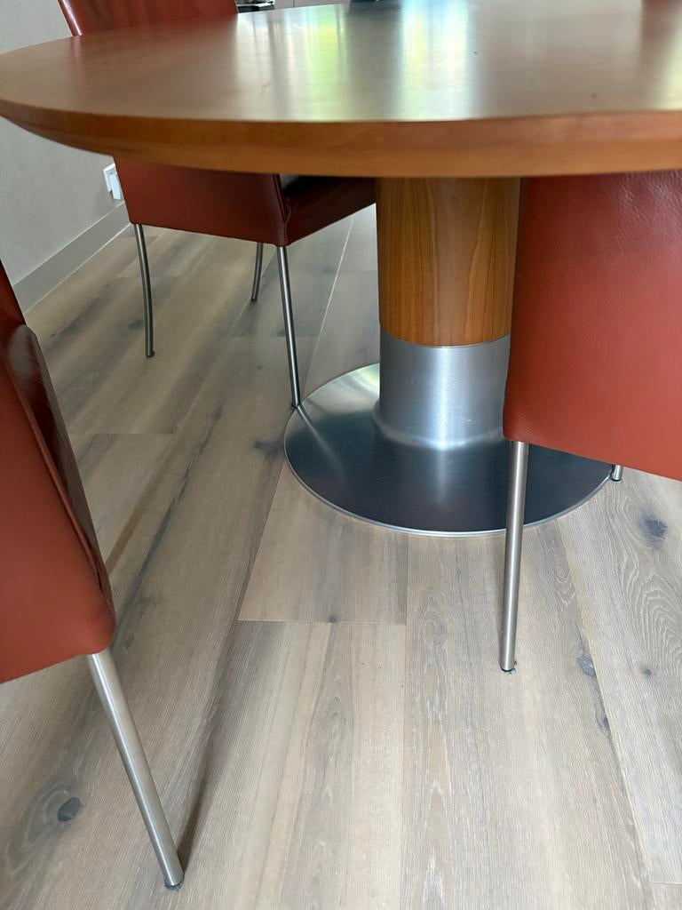 Ovale eettafel met 4 stoelen - Modern design, Ophalen, Gebruikt, 4 tot 6 stoelen