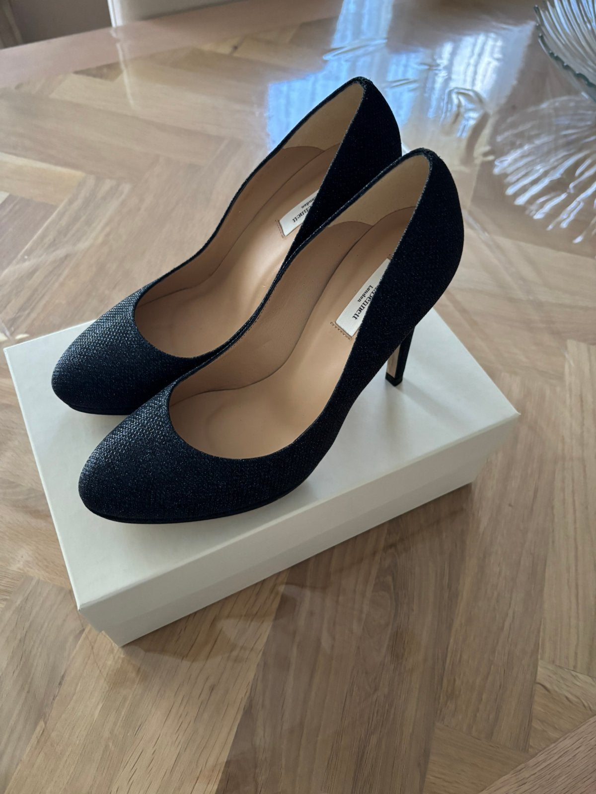 L.K Bennett high heels 40, Ophalen, Nieuw, Zwart, Schoenen met hoge hakken