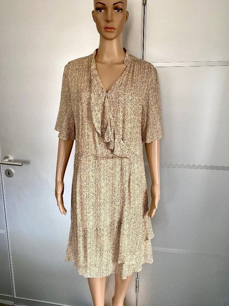 K243 Yaya maat 42=L overslag-jurk jurkje beige, Kleding | Dames, Beige, Maat 42/44 (L), Ophalen of Verzenden, Zo goed als nieuw