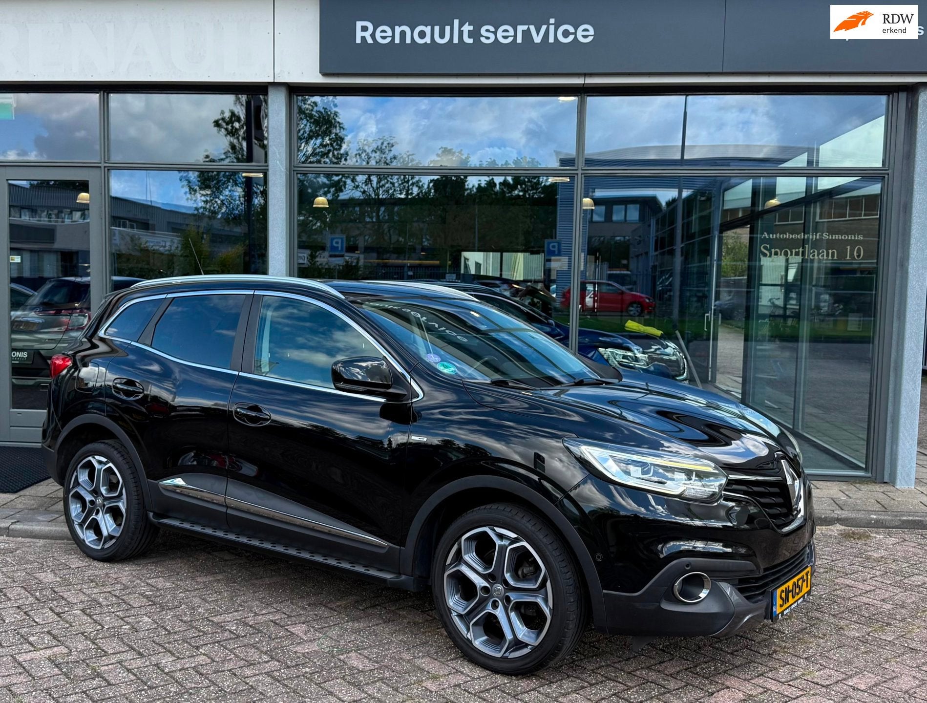 Renault Kadjar 1.2 TCe Bose Automaat | Bose | Trekhaak | A., Auto's, Gebruikt, 4 cilinders, Parkeersensor, Zwart